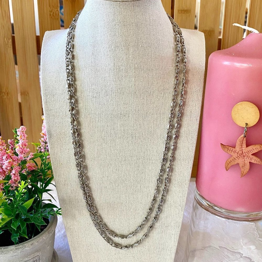 𝅺Versatile Intricately Looped Chain Silvertone Long Necklace Silver Dawn Jewels